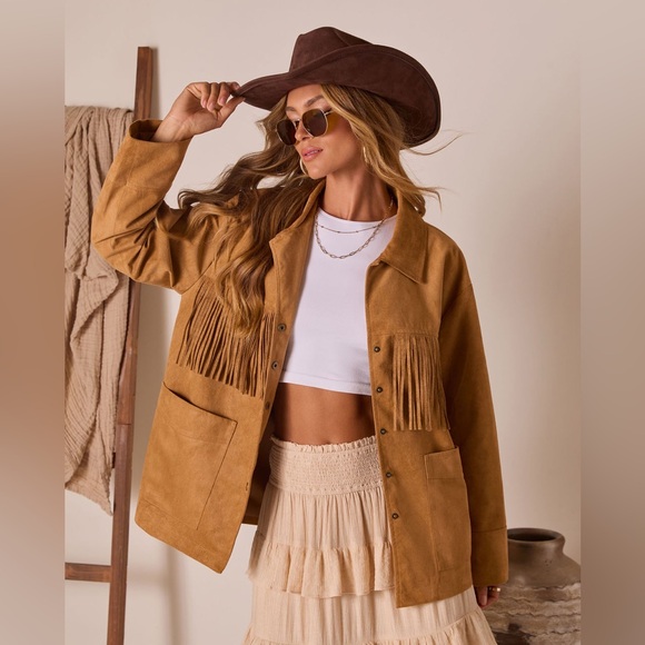 VICI Even Ember Suede Fringe Jacket in Camel, Size Small - Picture 5 of 12